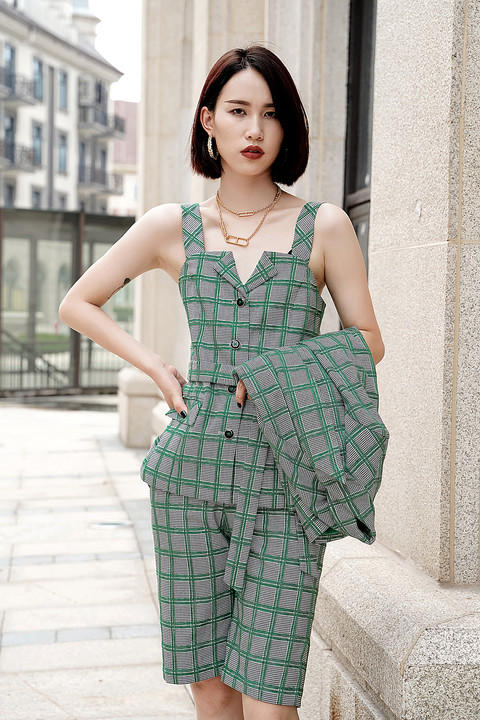 【内购不退换】臣禾绿色格纹吊带背心马甲9213053876 商品图1