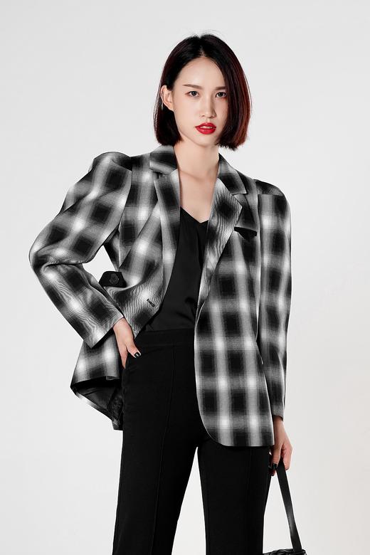 【S1】臣禾经典黑白色格纹休闲宽松版形西装外套K213010341 商品图0