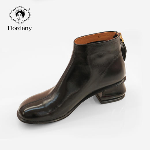 弗洛丹尼简约舒适方跟女鞋D216201 商品图1