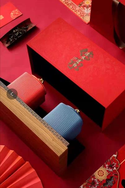 精品普洱茶礼盒250克 商品图0