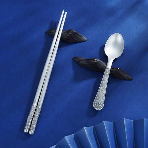 子佩集S999银【莲连有余】碗筷勺摆件套装【BX0460596-4】2108 商品图3