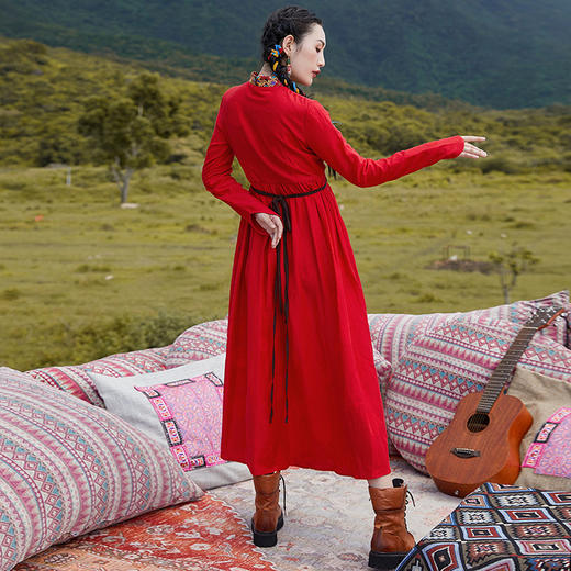 千金裘绣花复古连衣裙  | 杨丽萍老师同款 |  藏蓝色 红色 商品图4