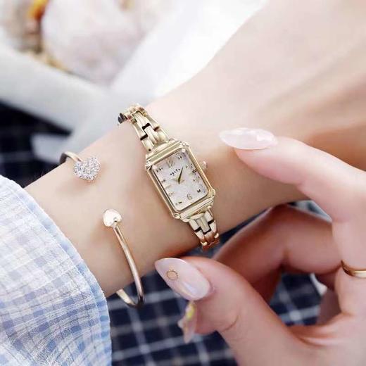 价值3500+ 原厂正dan ！小众高端款！‬agete珍珠表/方形bu纹‮腕理‬表 上手高贵典雅 简约文艺 复古又精致 有逼格 客供进口日本‮芯机‬ 手快有手慢无！ 商品图2