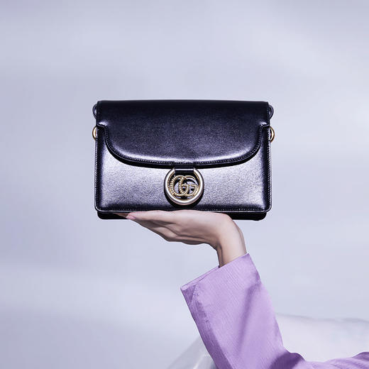 GUCCI 古驰 Gucci女包 新品 女士双G搭扣翻盖小号单肩斜跨包 589474 1DB0G 商品图5