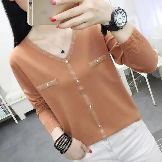 JXG-秋装女2021年新款宽松V领长袖女上衣洋气打底衫女内春秋百搭针织 商品图2