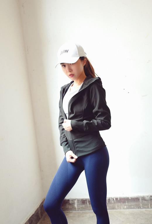 黑色弹力帅气修身快干运动卫衣外套女 BF风透气韩版春秋上衣 商品图3