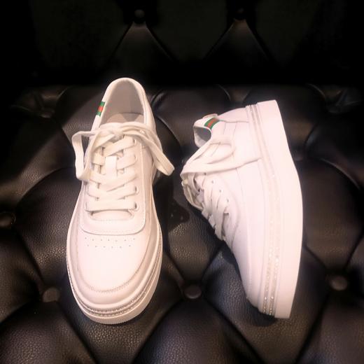 lfgj jeans  bj815新品牛皮小白鞋（鞋底发黄，介意者慎拍） 商品图3