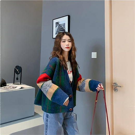 拼色开衫毛衣女外穿复古港风宽松大码秋季新款百搭短款针织外套潮 商品图3