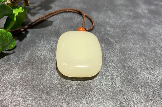 【御珠宫坊】和田玉藕粉无事牌 商品图1