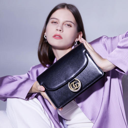 GUCCI 古驰 Gucci女包 新品 女士双G搭扣翻盖小号单肩斜跨包 589474 1DB0G 商品图6