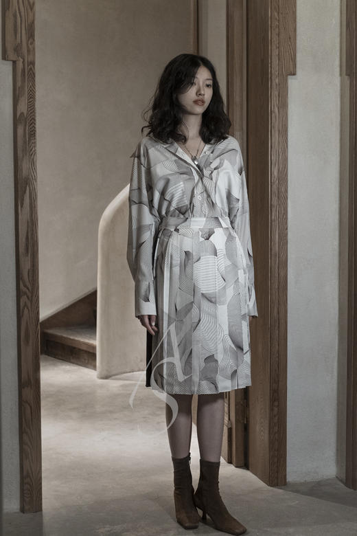 LOW CLASSIC  米白色印花百褶半裙 商品图2