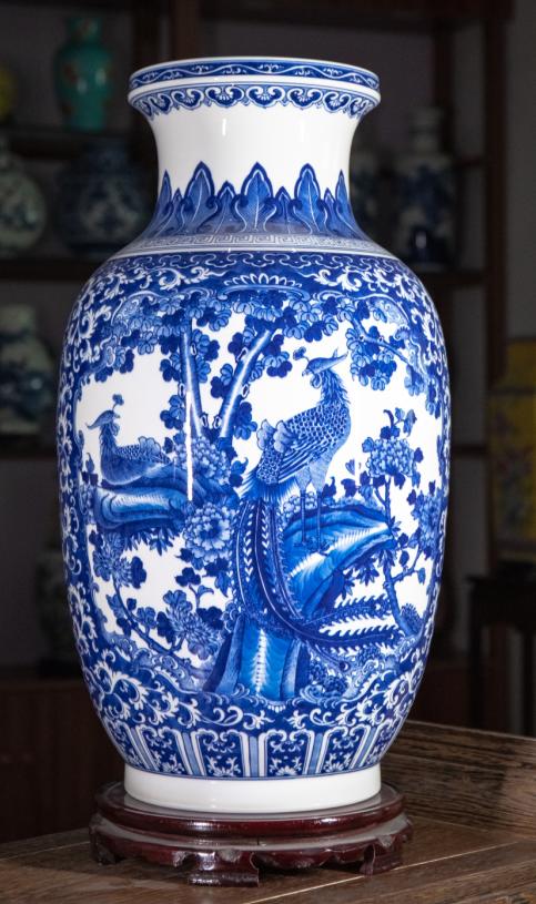 翁继红：柴窑青花双面开窗荣华富贵冬瓜瓶 商品图0