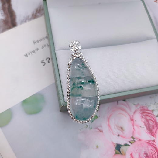 18k镶嵌翡翠福豆吊坠 商品图1