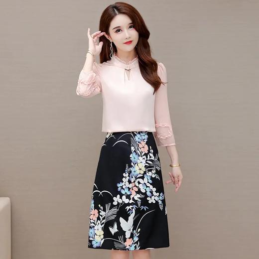 QYM-KED-ZY2108-Y时尚新款粉红色小衫+高腰印花包臀裙 商品图1