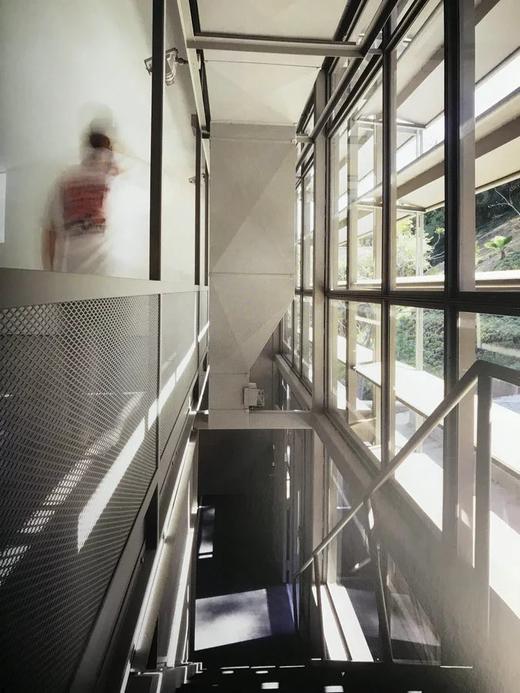 美国现代建筑图集 数百幅插图 精装大16开 商品图9