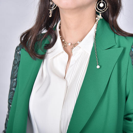 圣三利女装春秋季蕾丝拼接休闲西服外套SL121A25 商品图2