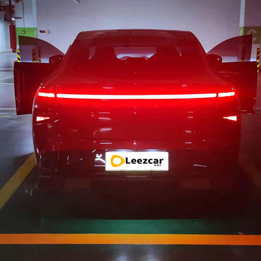 小鹏 P7 后驱长续航智尊版【长租-深圳】 商品图6