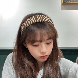 Leswinna---豹纹布艺压发 商品图3