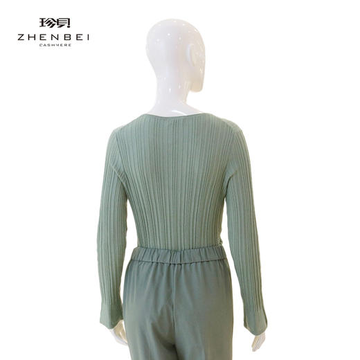 珍贝丝绒圆领突条女衫H62011 商品图1