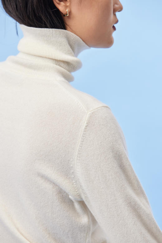 双翻领手工绣花羊绒女套衫 SJF93W419N 商品图8