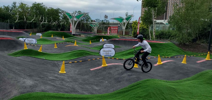 【小冠军平衡车俱乐部 &旋风泵道】58元/2次儿童平衡车泵道骑行体验课