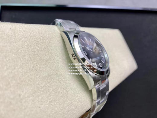 NOOB 2021新款 劳力士探险家型 36mm系列
1⃣️搭配劳力士全新3230机芯；
2⃣️几乎与原装一致厚度11.7mm：表径36mm 商品图3