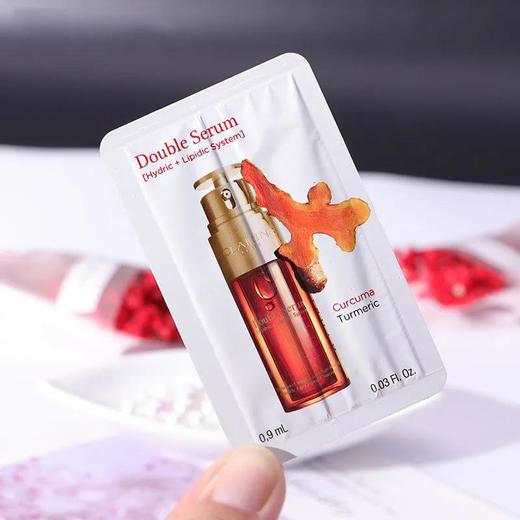 【爆款超低价预售 急单慎拍】娇韵诗双萃焕活修护精华露0.9ml小样 黄金双瓶 淡化红血丝 紧致 商品图0