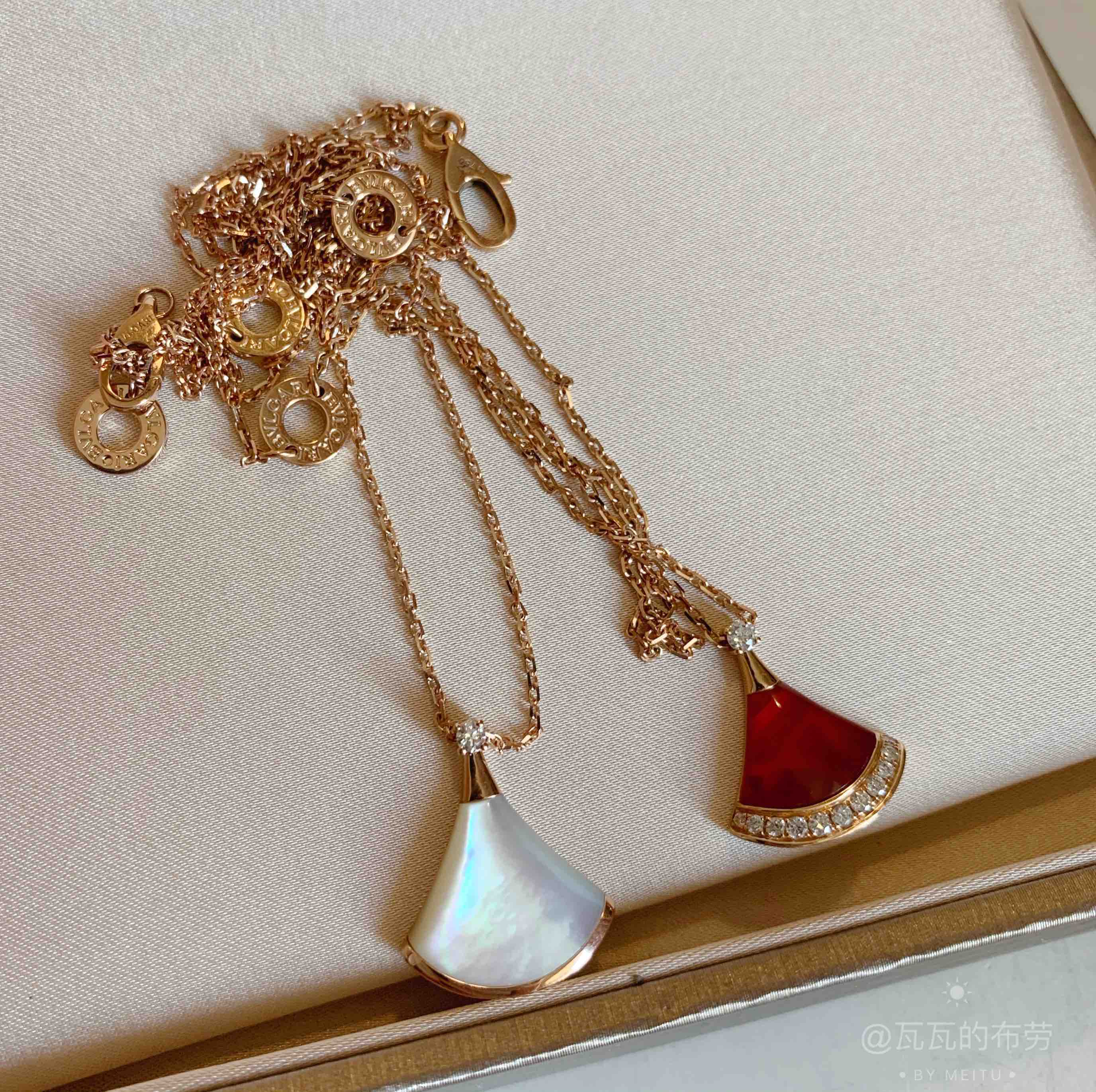 现货限老客专业珠宝玉石鉴定中心鉴定18k金bv灵动扇子小裙子项链