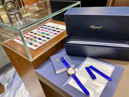 萧邦快乐钻 五钻33mm 专柜新款33mm 女士机械腕表 商品图9