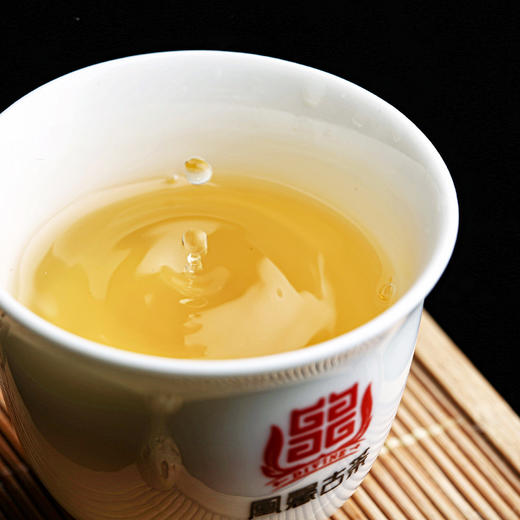 2021年凰馨古茶【紫票】普洱茶生茶易武大树茶饼茶357g 商品图4