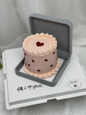 戒指盒小爱心蛋糕