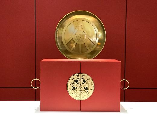 52度五粮液 鸡 狗 鼠 牛 生肖纪念酒 500ml×4 礼盒套装 商品图3