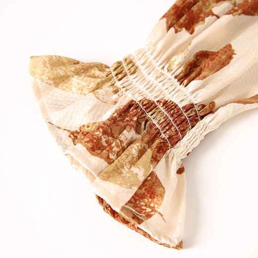 EITIE爱特爱秋季新款时尚洋气枫叶印花收腰显瘦立领连衣裙女6707416 商品图7