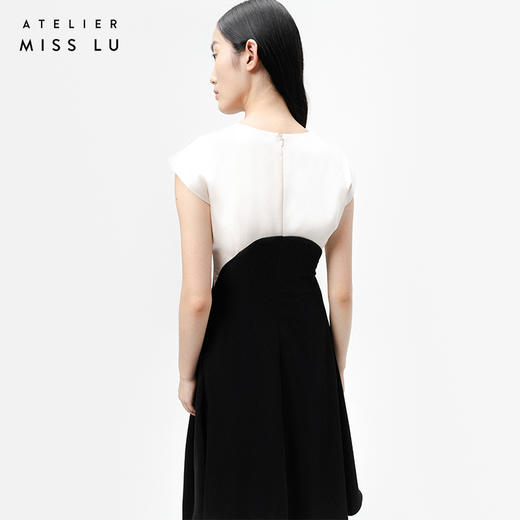 【寄云间】细叶镂空设计黑拼香槟色不规则下摆连衣裙/0000735 商品图3