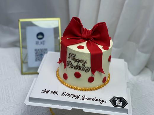 翻糖复古红蝴蝶结蛋糕 商品图1