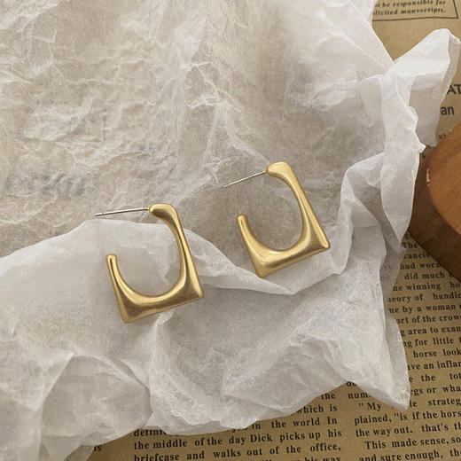 搭配利器丨大气几何方形 哑光高级感耳饰#FW2178 商品图5