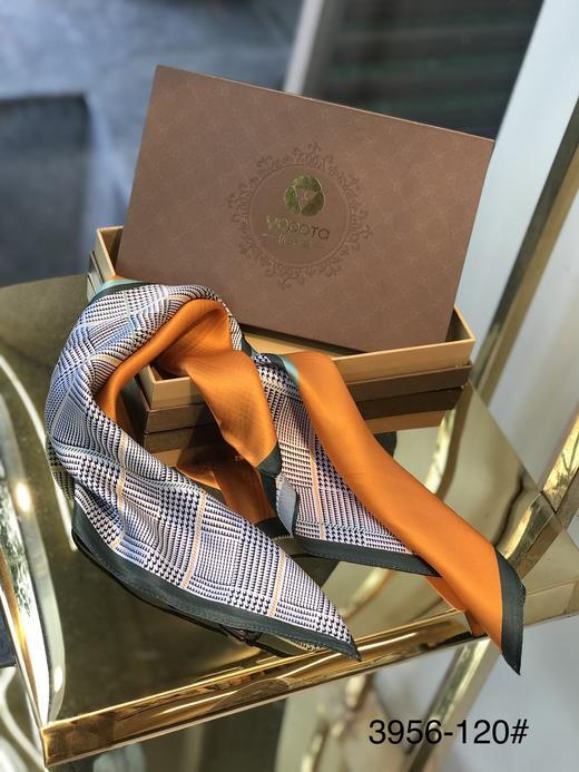 优品堂《缀点》桑蚕丝50X50方巾 商品图7