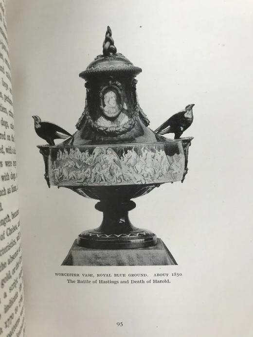 1921年 英国瓷器收藏指南 近百幅插图 漆布精装大32开 商品图14