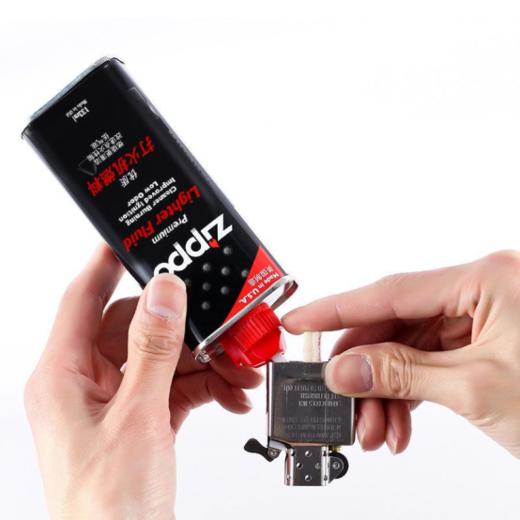 ZIPPO打火机专用油133ml 商品图3
