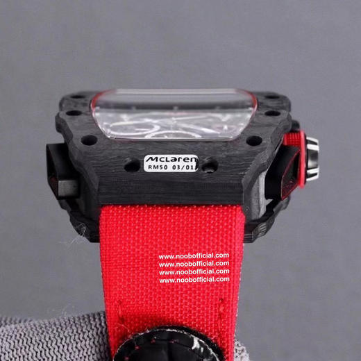 RichardMille理查德•米勒  (腕表型号: RM50-03，迈凯轮)艺术提升了全新层次，碳纤维壳套  美的纹路  的做工！🔱搭载大日历 多功能全自动机械机芯 商品图3