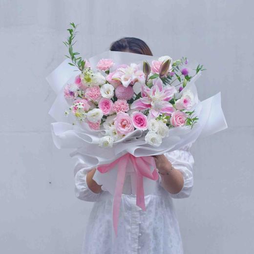 《万卷繁花》  粉色系混搭花束 商品图0