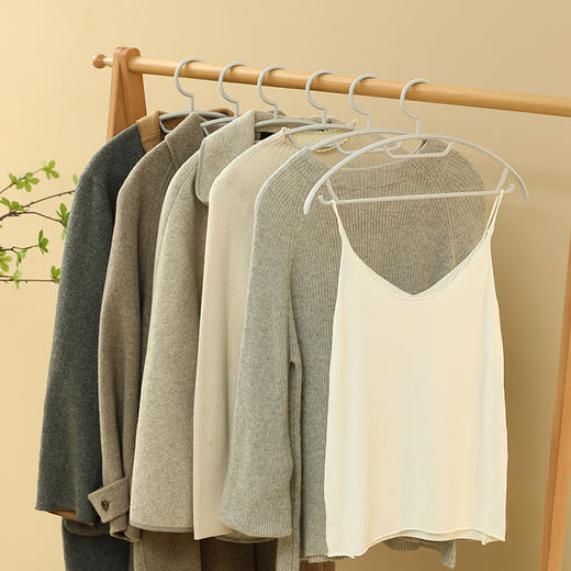 FaSoLa多功能晾衣架家用阳台成人挂衣收纳无痕防滑干湿两用撑衣架 商品图0