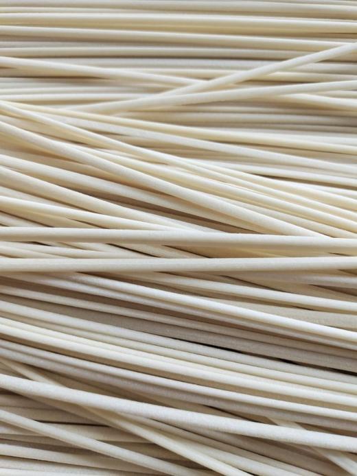 新疆手工拉条子新疆拌面圆面条手擀面拉面凉面非挂面速食劲道爽滑好吃到尖叫 商品图2