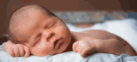  用它做枕头，解决10年失眠症！一觉到天明，打雷都不醒！ 