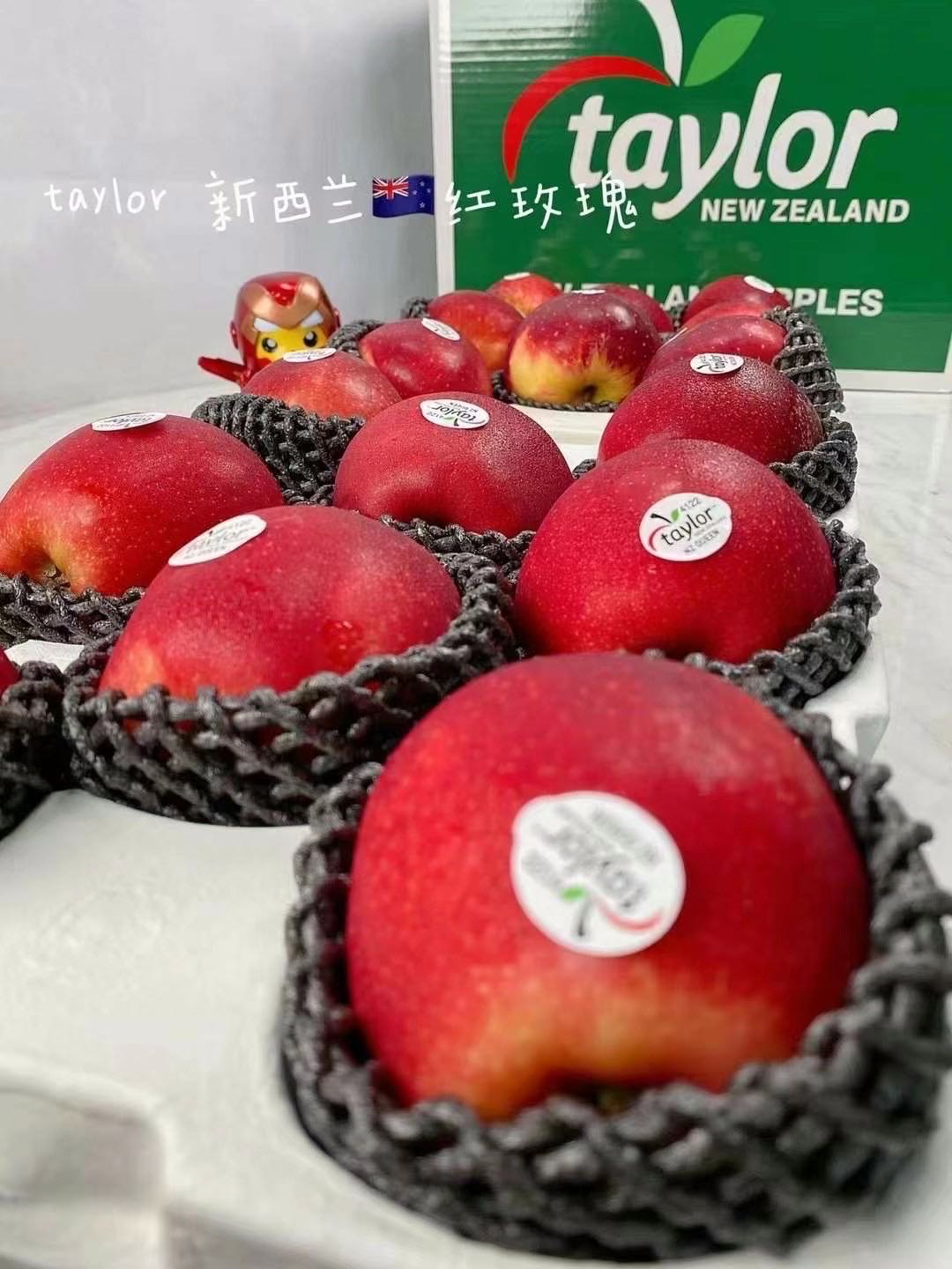 taylor新西兰红玫瑰苹果12枚礼盒装新鲜queen苹果水果脆甜单果约160g