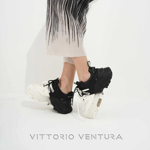 预售| VITTORIO VENTURA薇薇燃原创设计师女鞋牛皮双色拼接厚底增高气垫老爹鞋 （默认顺丰到付 联系客服报销）.潮快闪[福利品 商品图3