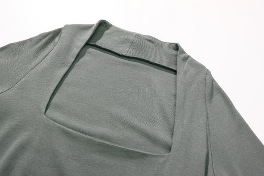 【授权商品】samewills新款性感掐腰套头纯色长袖方领T恤秋冬【215119】 商品图3