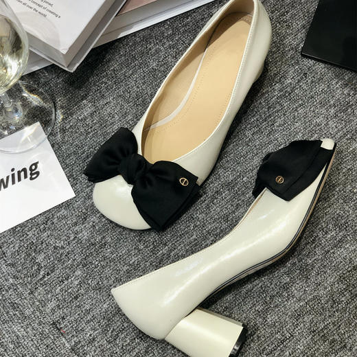 THE SOWING 全皮蝴蝶结百搭奶奶鞋 孕妇软底粗跟单鞋（不支持退换） [福利品] 商品图0