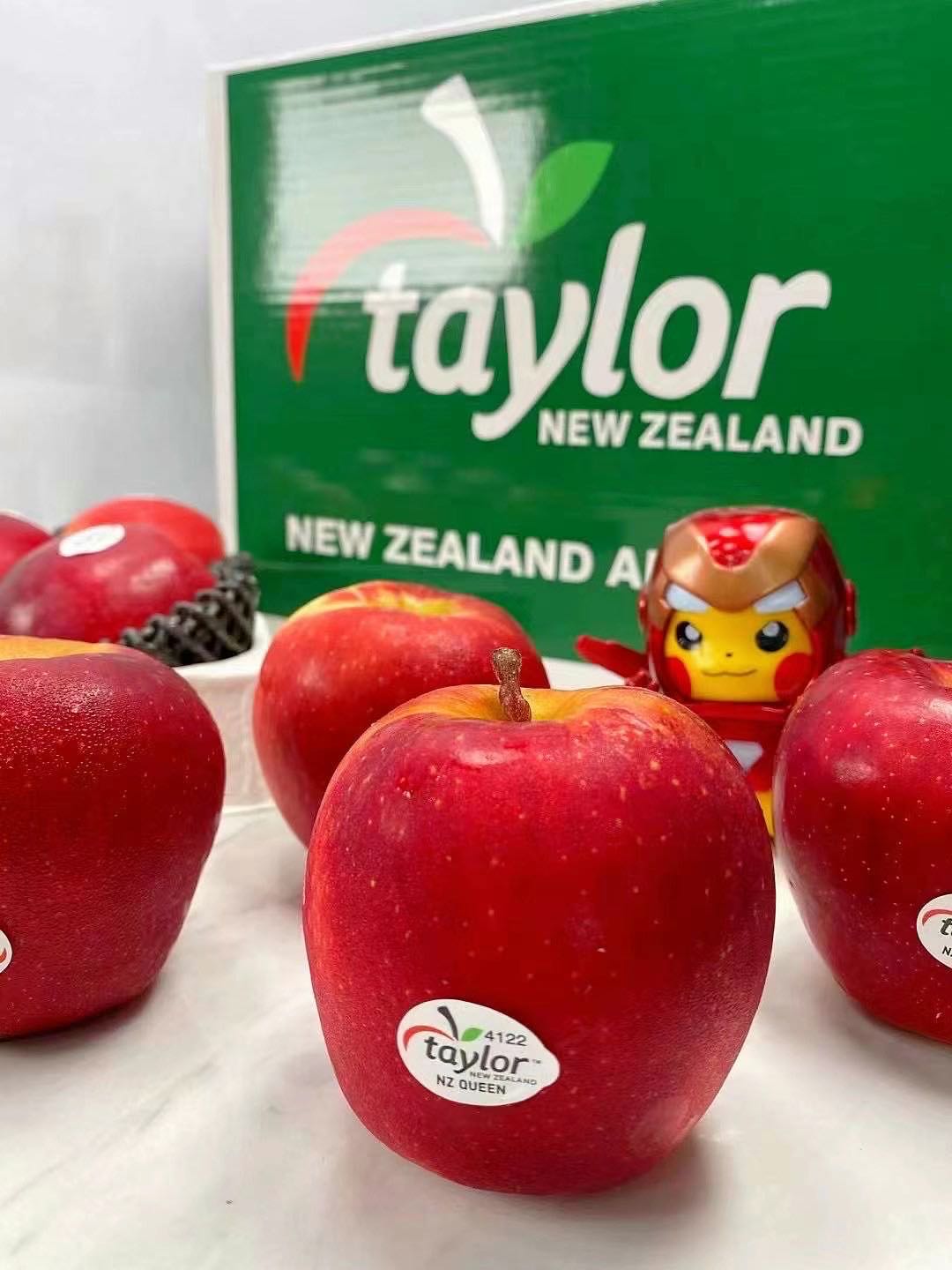 taylor新西兰红玫瑰苹果12枚礼盒装新鲜queen苹果水果脆甜单果约160g