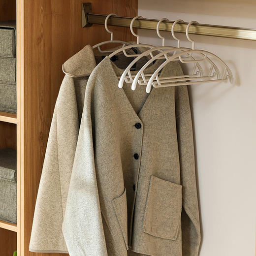 FaSoLa多功能晾衣架家用阳台成人挂衣收纳无痕防滑干湿两用撑衣架 商品图3